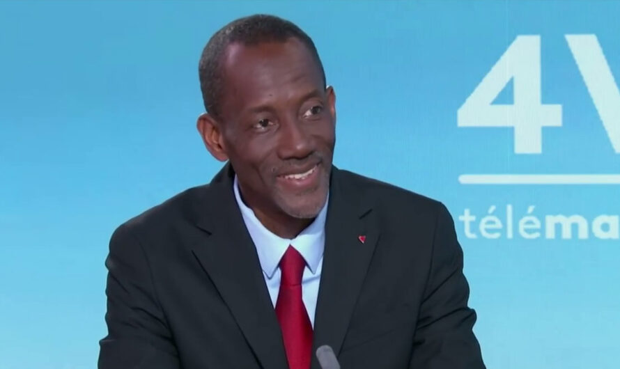 Le maire LFI de Saint-Denis juge « légitime » de siffler la Marseillaise, avant de se rétracter face au tollé